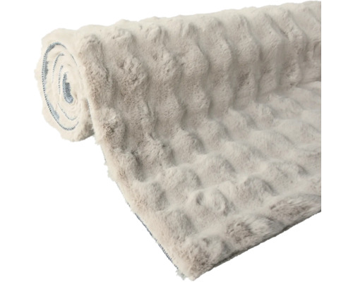 Zrolovaný koberec s mäkkým povrchom