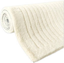 Zrolovaný behúň s rebrovanou štruktúrou