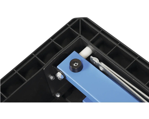 Detailný pohľad na rezačku obkladov s nosným zariadením