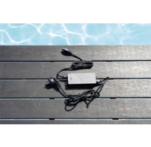 Transformátor s káblom a zástrčkou pre vonkajšie použitie