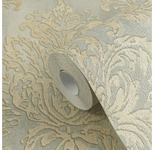 Rola tapety s kvetinovým vzorom