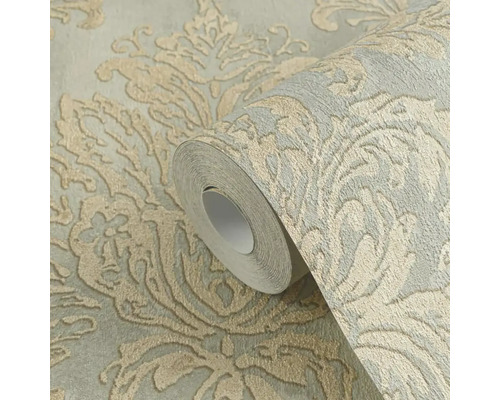 Rola tapety s kvetinovým vzorom