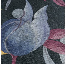 Detail tapety s kvetinovým vzorom