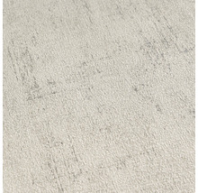 Detail svetlej štruktúrovanej tapety s jemnými vzormi