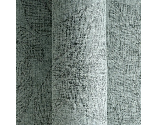 Detail štruktúrovanej tapety s motívom listov