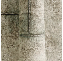 Detailný záber role tapety s betónovou štruktúrou