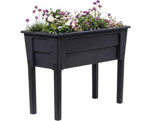 Plastový vyvýšený záhon s kvetmi