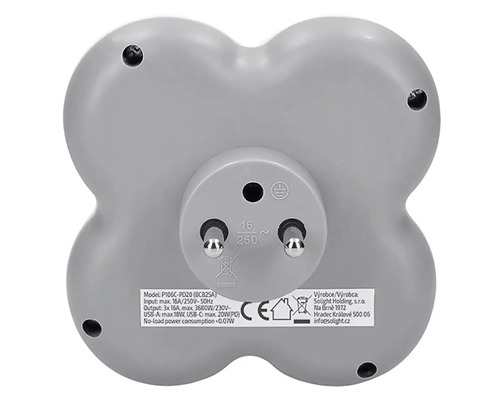 Pohľad zozadu na zásuvku