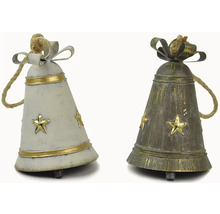 Dva ozdobné zvony s hviezdami a jutovým lanom na zavesenie