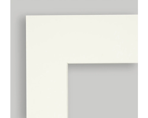 Detail bieleho profilu rámu obrazu