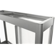 Detailný pohľad na skleník s polykarbonátovými doskami