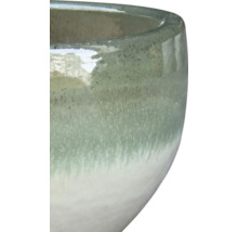 Detailný pohľad na keramický kvetináč