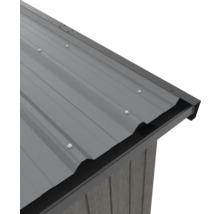 Detail kovovej strechy záhradného domčeka