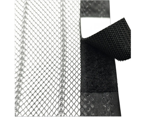 Detail sieťky proti hmyzu so suchým zipsom