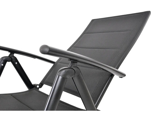 Detailný pohľad na lehátko s opierkou na ruky