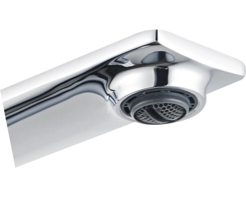 Chrómová vodovodná batéria s výtokom