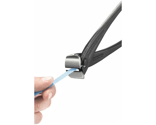 Štiepacie kliešte Stanley FastMax XL strihajú pásku