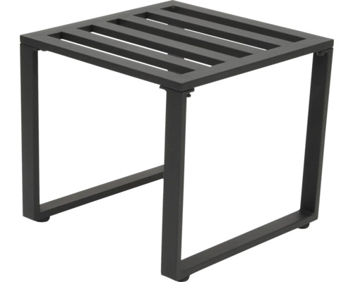 Kovová stolička s lamelovým sedadlom