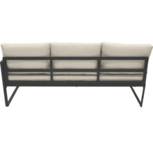 Záhradná pohovka s kovovým rámom a polstrovanými vankúšmi