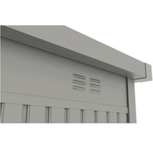 Detailný pohľad na kovový záhradný box s vetracími otvormi