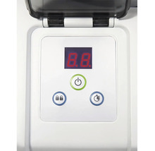 Ovládací panel s digitálnym displejom, tlačidlom zapnutia a vypnutia, detskou poistkou a funkciou časovača