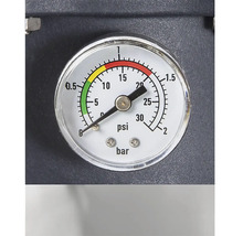 Manometer na meranie tlaku v psi a baroch