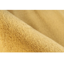 Detail látky imitujúcej kožušinu