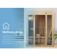 Vnútorná sauna s dreveným interiérom a sklenenými dverami
