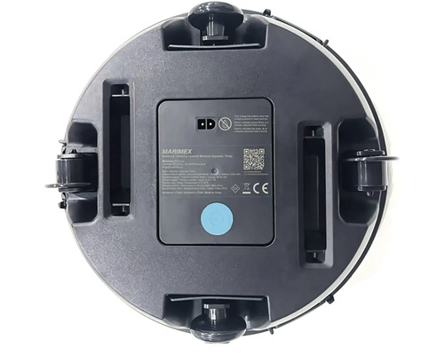 Spodná strana robotického vysávača s kolieskami a priestorom pre batériu