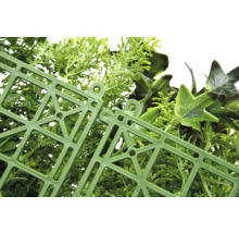 Detail dvoch prepojených prvkov umelého živého plota