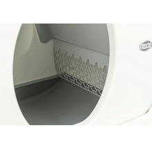 Vnútorný pohľad na mačaciu toaletu so sitom a logom Trixie.