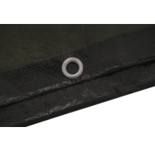 Detailný záber plachty s očkom na upevnenie