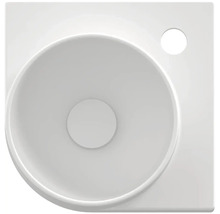 Pohľad zhora na keramické umývadlo s otvorom pre batériu