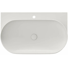 Pohľad zhora na keramické umývadlo