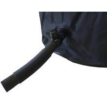 Nádrž na dažďovú vodu s výpustným kohútikom a hadicou