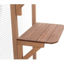 Drevená plošina pre zvierací výbeh