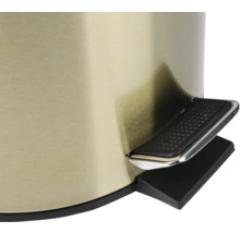 Detail pedálového koša s pedálom