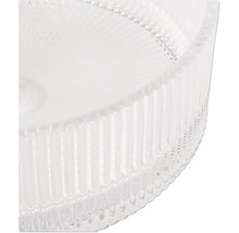 Sklenená misa s rebrovanou textúrou, detailný záber.