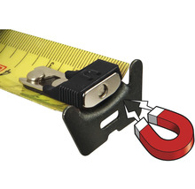 Detailný pohľad na zvinovací meter s magnetom