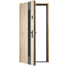 Otvorené vchodové dvere s dreveným vzorom a oknom