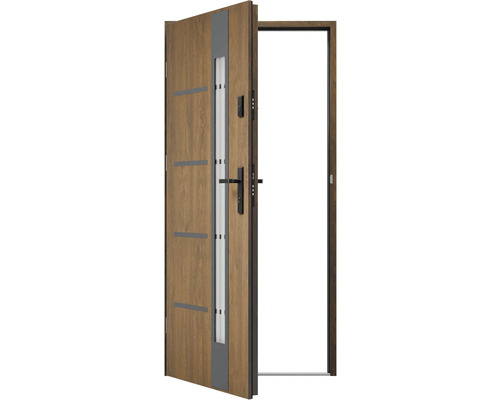 Otvorené vchodové dvere so sklenenou vložkou a bezpečnostným kovaním