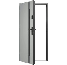 Otvorené vchodové dvere s kľučkou a bezpečnostným zámkom