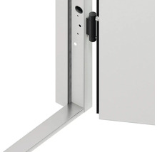 Detail zárubne s dverným krídlom a podlahovou lištou