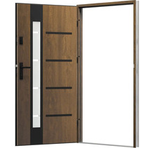 Otvorené vchodové dvere so sklenenou výplňou a vzhľadom dreva