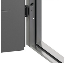 Detail interiérových dverí s rámom a závesom