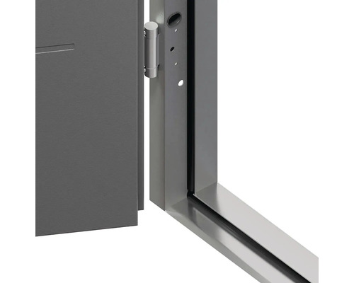 Detailný pohľad na sivé dvere s rámom a pántom