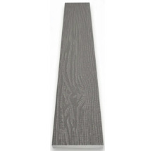 Terasa z drevoplastu s drevenou štruktúrou