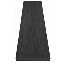 Terasa z drevoplastu