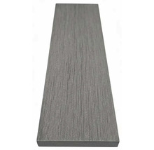 Terasa z drevoplastu