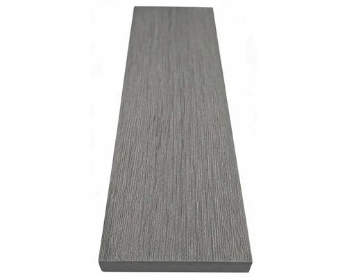 Terasa z drevoplastu